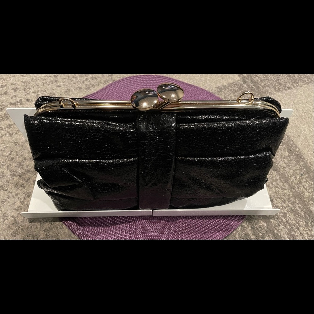 #108 - Brand New Chunky Clutch / Shoulder Bag with detachable Gold link chain! - Picture 2 of 12